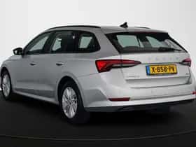 Škoda Octavia (2024) thumbnail 4