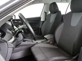 Škoda Octavia (2024) thumbnail 6