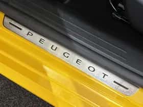Peugeot e-208 (2023) thumbnail 25