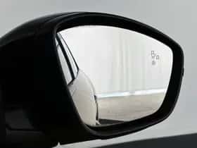 Peugeot e-208 (2023) thumbnail 26