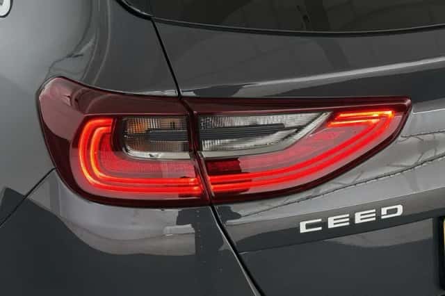 Kia Ceed (2022) thumbnail 19