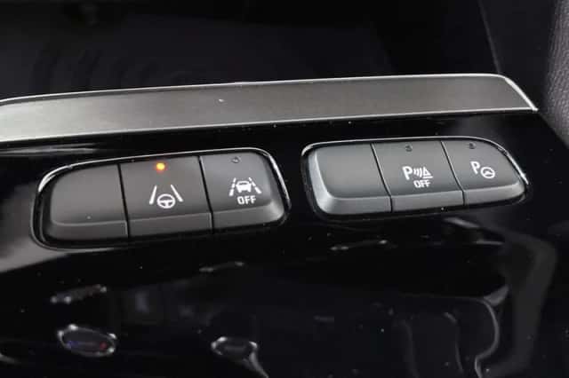 Opel Mokka-e (2023) thumbnail 38