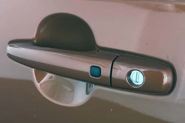 Suzuki Ignis (2023) thumbnail 18