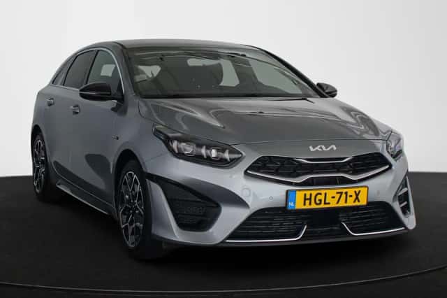 Kia Proceed (2024) thumbnail 2