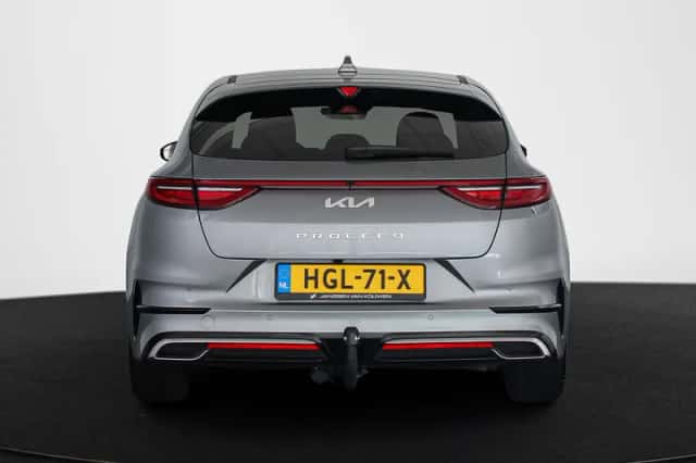 Kia Proceed (2024) thumbnail 15