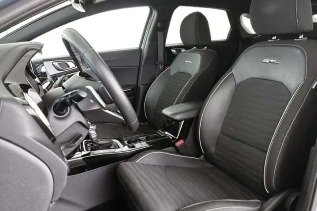 Kia Proceed (2024) thumbnail 6