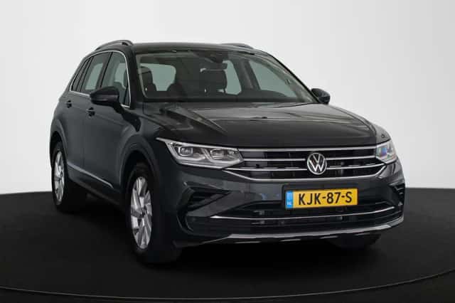 Volkswagen Tiguan (2022) thumbnail 2