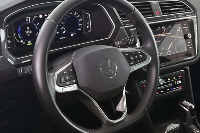 Volkswagen Tiguan (2022) thumbnail 13