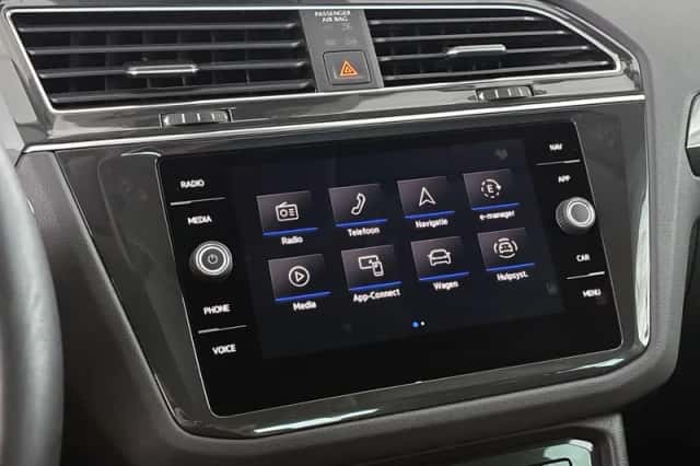Volkswagen Tiguan (2022) thumbnail 14