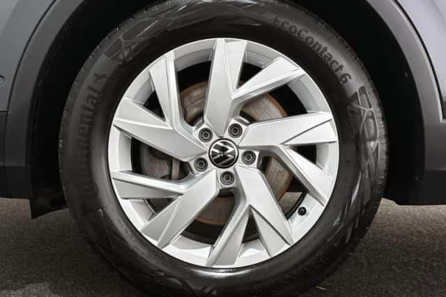 Volkswagen Tiguan (2022) thumbnail 21