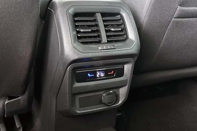 Volkswagen Tiguan (2022) thumbnail 34