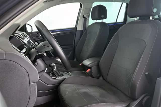Volkswagen Tiguan (2022) thumbnail 6