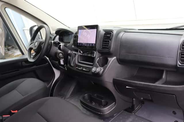 Opel Movano (2024) thumbnail 9