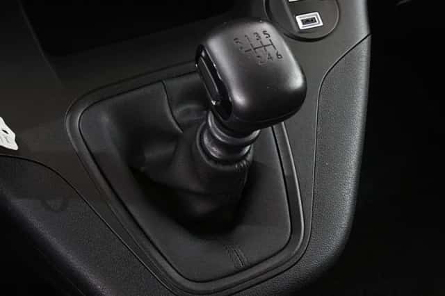 Opel Combo (2024) thumbnail 23