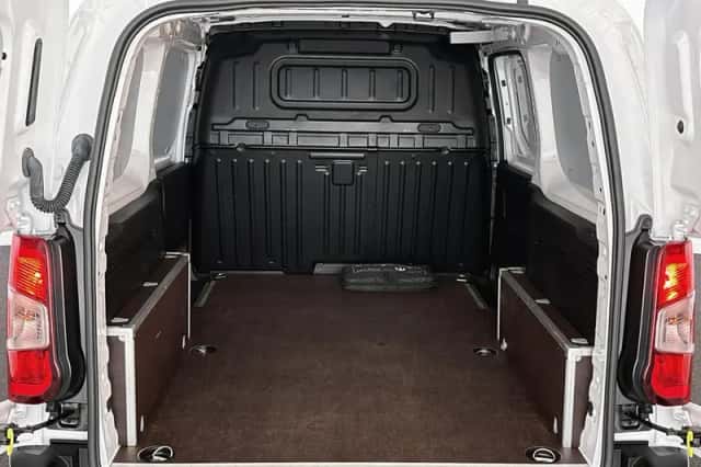 Opel Combo (2024) thumbnail 8