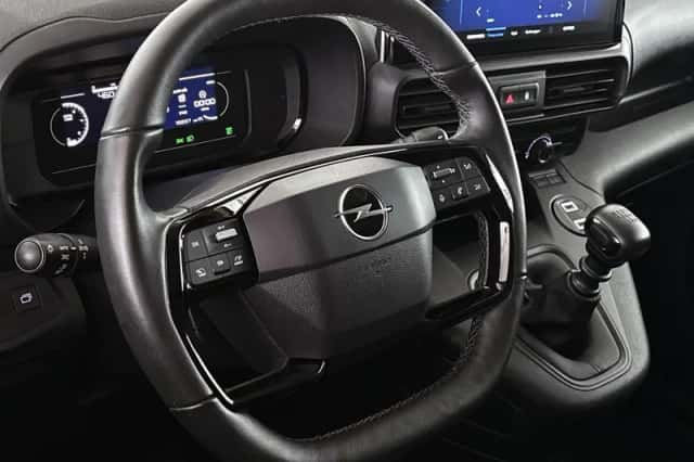 Opel Combo (2024) thumbnail 9