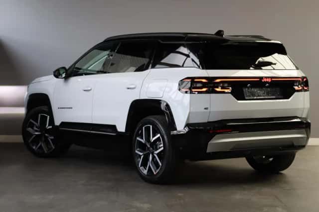 Jeep Compass (2026) thumbnail 4