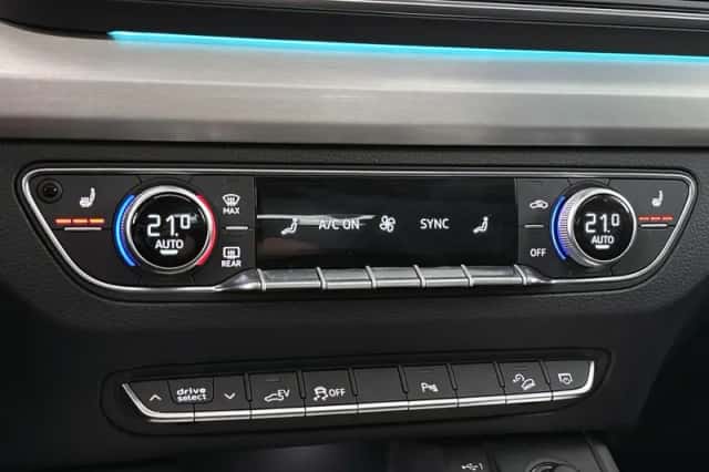 Audi Q5 (2023) thumbnail 24