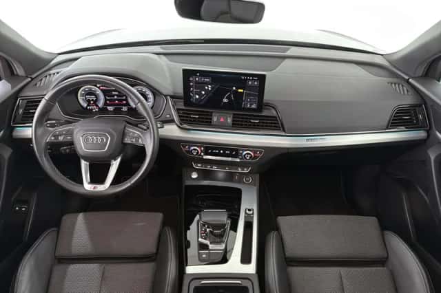 Audi Q5 (2023) thumbnail 5