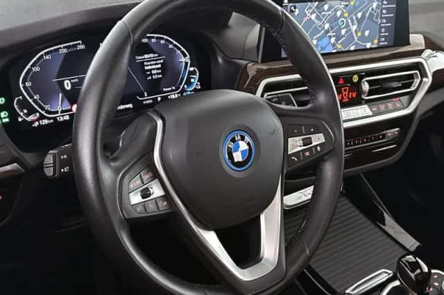 BMW X3 (2022) thumbnail 13