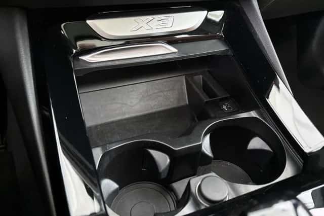 BMW X3 (2022) thumbnail 22