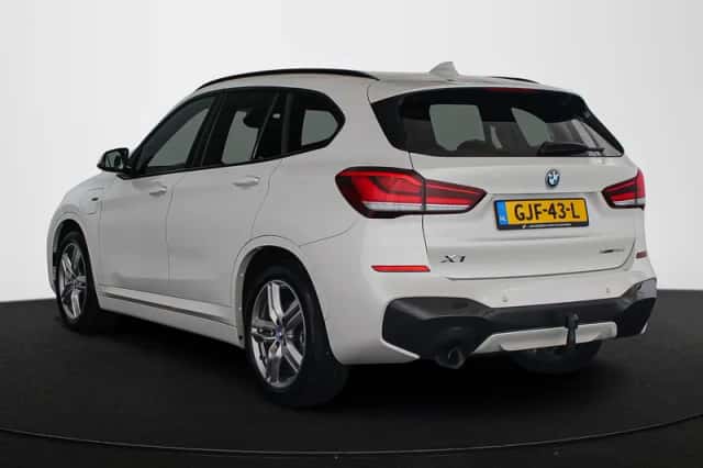 BMW X1 (2022) thumbnail 4