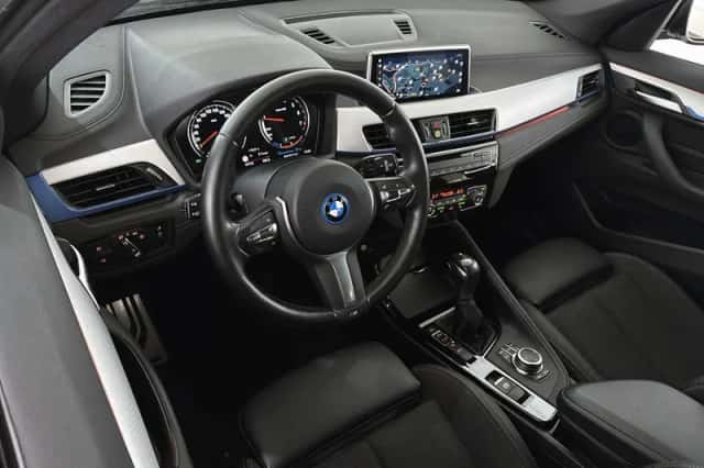 BMW X1 (2022) thumbnail 5