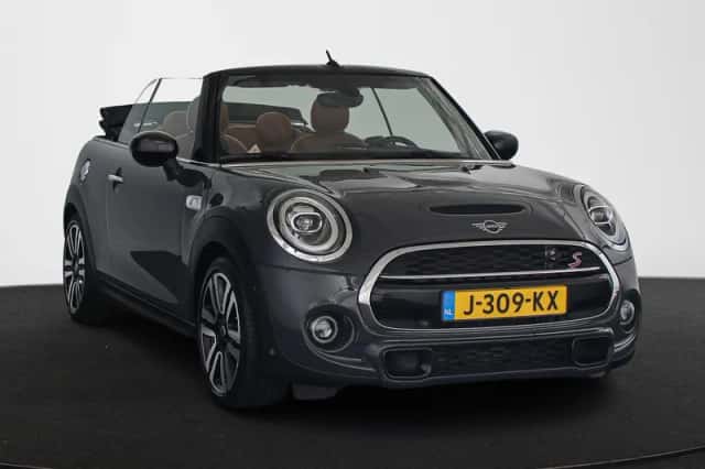 MINI Cooper S (2020) thumbnail 2