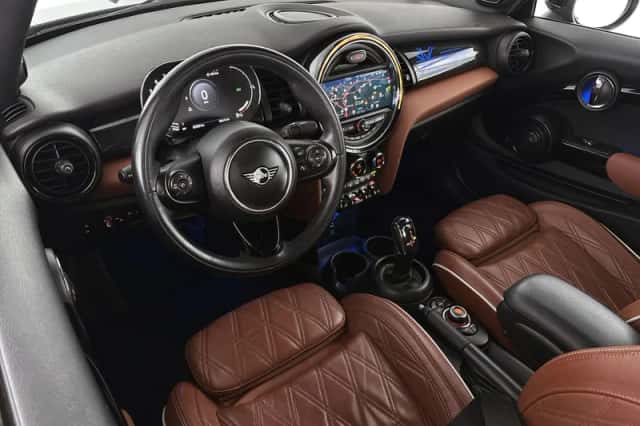 MINI Cooper S (2020) thumbnail 5