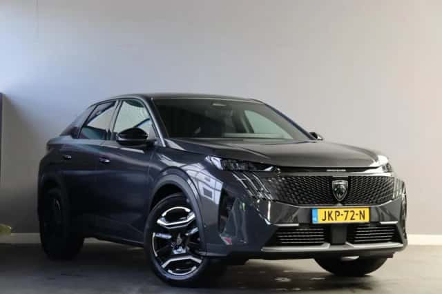 Peugeot 3008 (2025) thumbnail 2