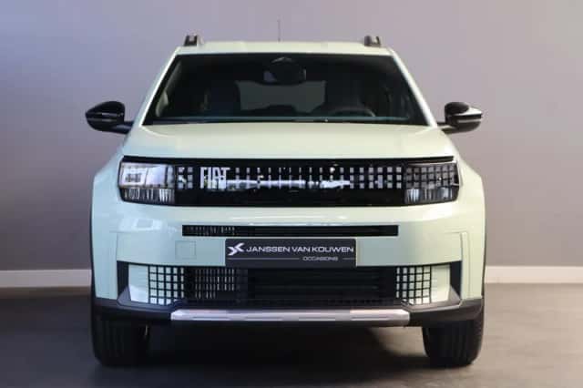 Fiat Grande Panda (2025) thumbnail 2