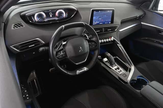 Peugeot 3008 (2020) thumbnail 5