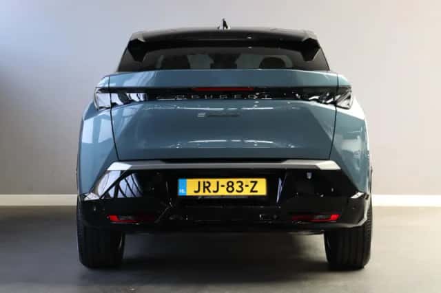 Peugeot e-3008 (2025) thumbnail 4