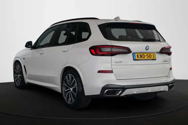 BMW X5 (2022) thumbnail 4
