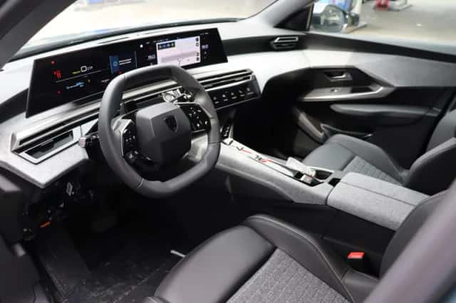 Peugeot e-3008 (2026) thumbnail 6