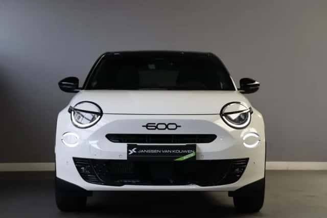 Fiat 600 (2026) thumbnail 2
