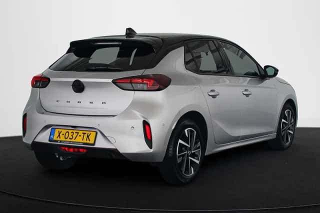Opel Corsa (2024) thumbnail 3