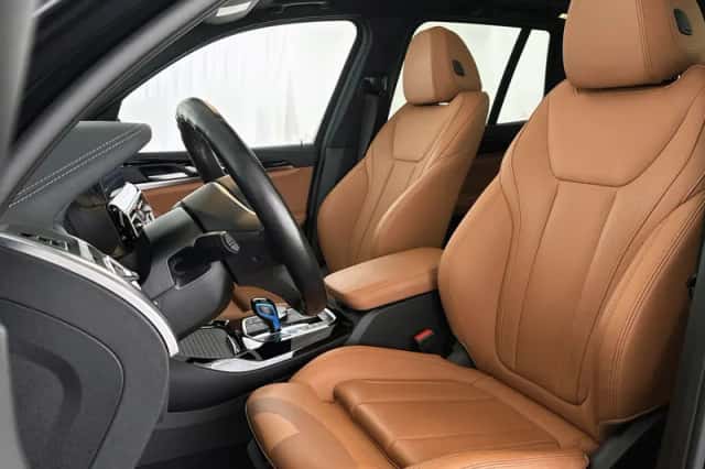 BMW iX3 (2023) thumbnail 6