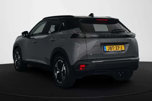 Peugeot e-2008 (2025) thumbnail 4