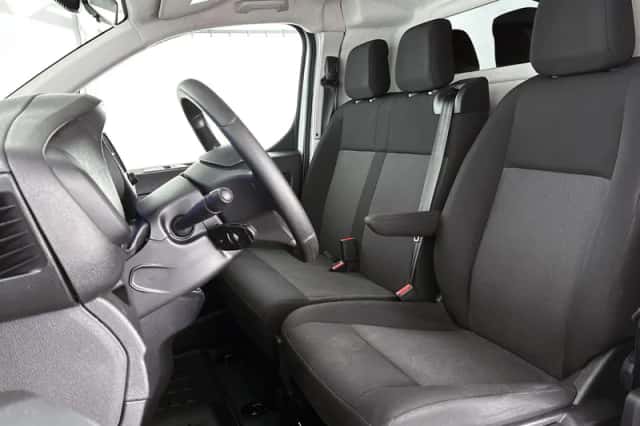 Opel Vivaro-e (2023) thumbnail 6