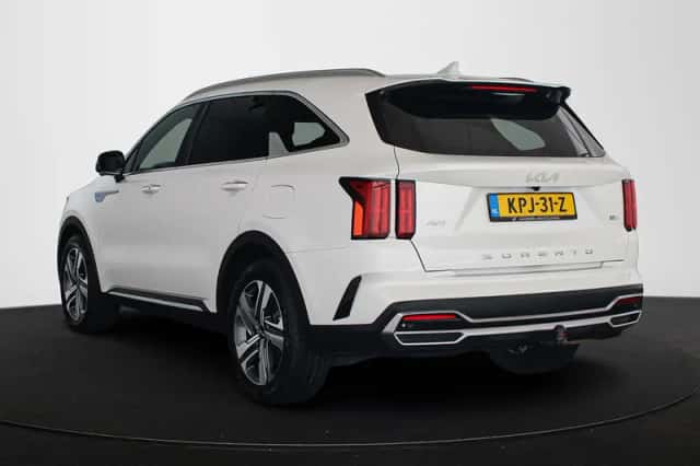 Kia Sorento (2022) thumbnail 4