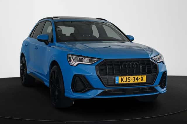 Audi Q3 (2023) thumbnail 2