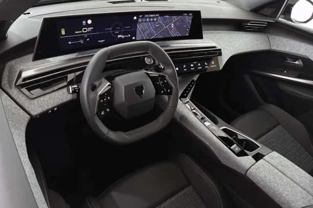 Peugeot 3008 (2025) thumbnail 4