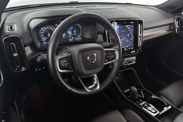 Volvo XC40 (2022) thumbnail 5