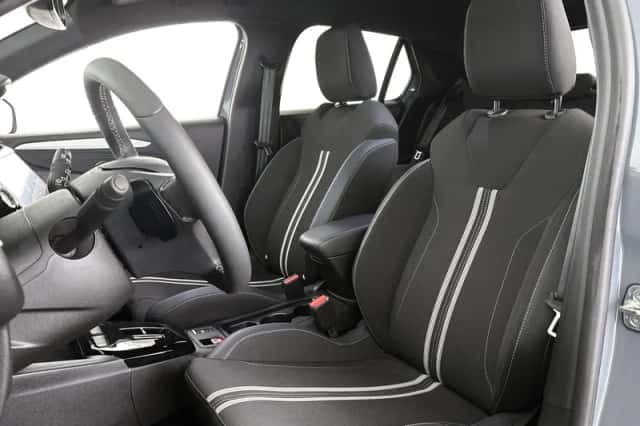 Opel Corsa (2025) thumbnail 6