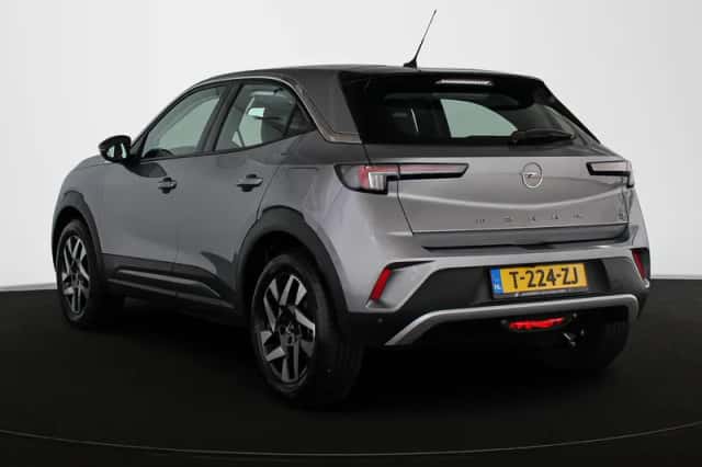 Opel Mokka-e (2023) thumbnail 4
