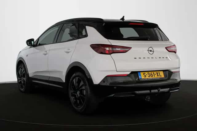Opel Grandland (2023) thumbnail 4