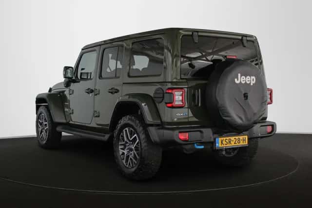 Jeep Wrangler (2022) thumbnail 4