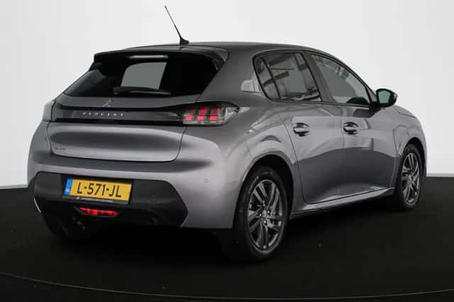 Peugeot 208 (2021) thumbnail 3