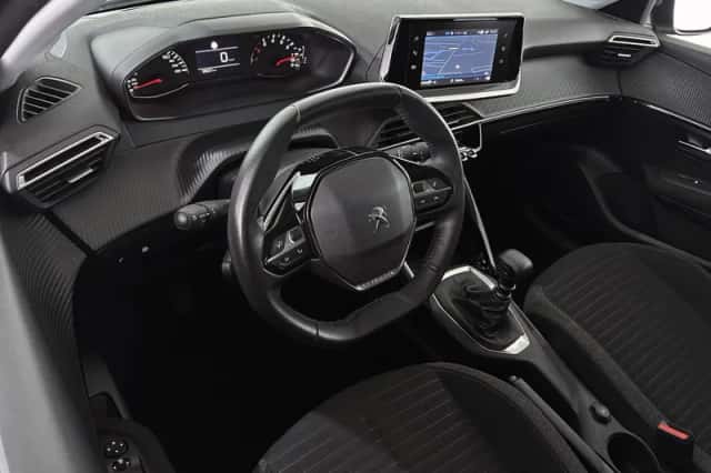 Peugeot 208 (2021) thumbnail 5